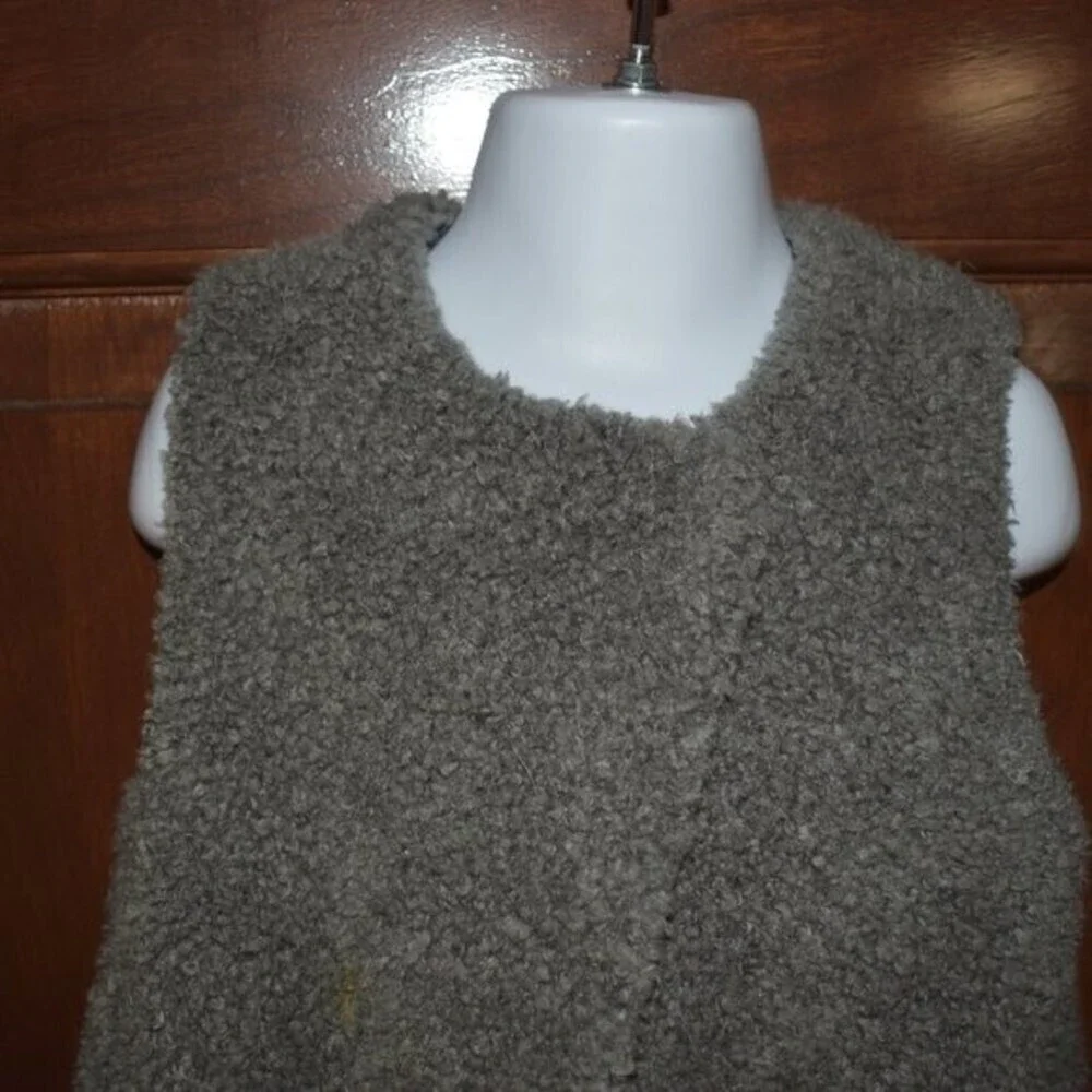 Zara Baby Vest  2-3 Years Gray Fluffy